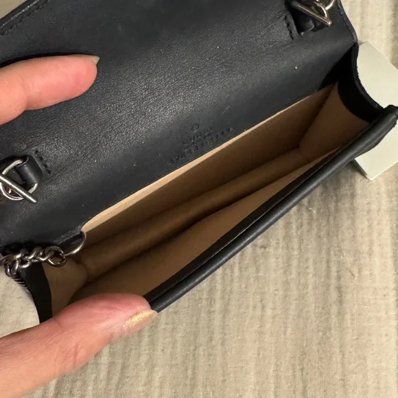 Elegant Black Gucci Dionysus Clutch - Picture 7 of 8